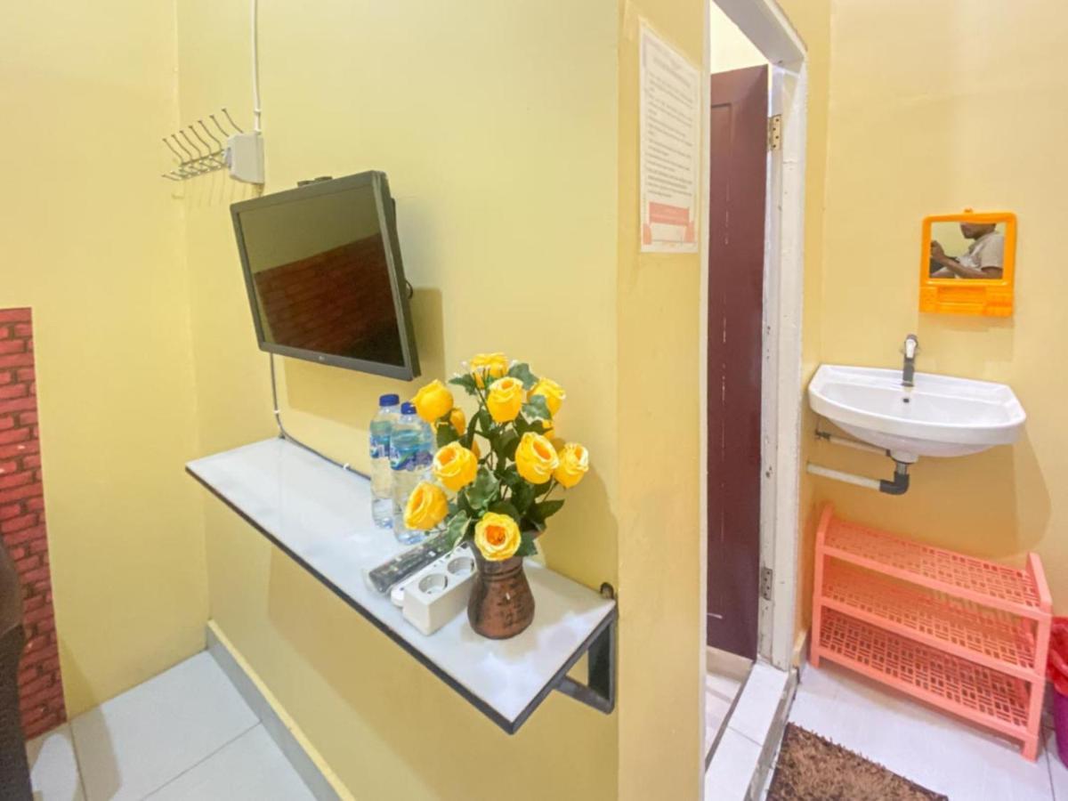 Asna 2 Pusat Kota Halmahera Barat Hotel 2*